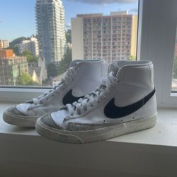Nike Blazer Mid '77 - Women’s 