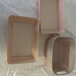 Pink organization set (3) Storage trays, storage basket