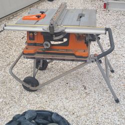 Rigid 10" Table Saw