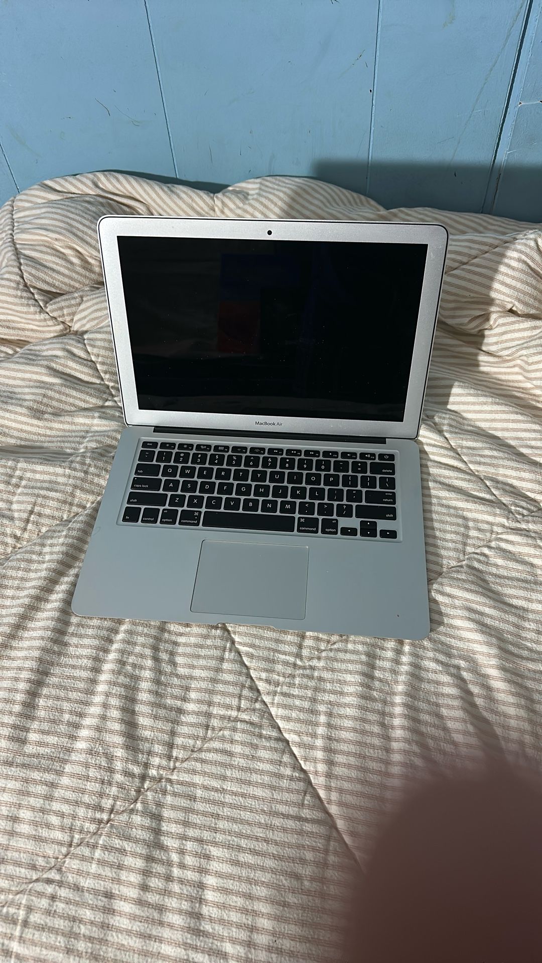 2017 Apple MacBook Air 13" Core i7 2.2GHz - Choose Specs - used Condition