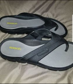 New Mens Sandals - Size 10/11