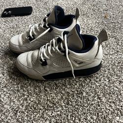 Jordan 4 Retro