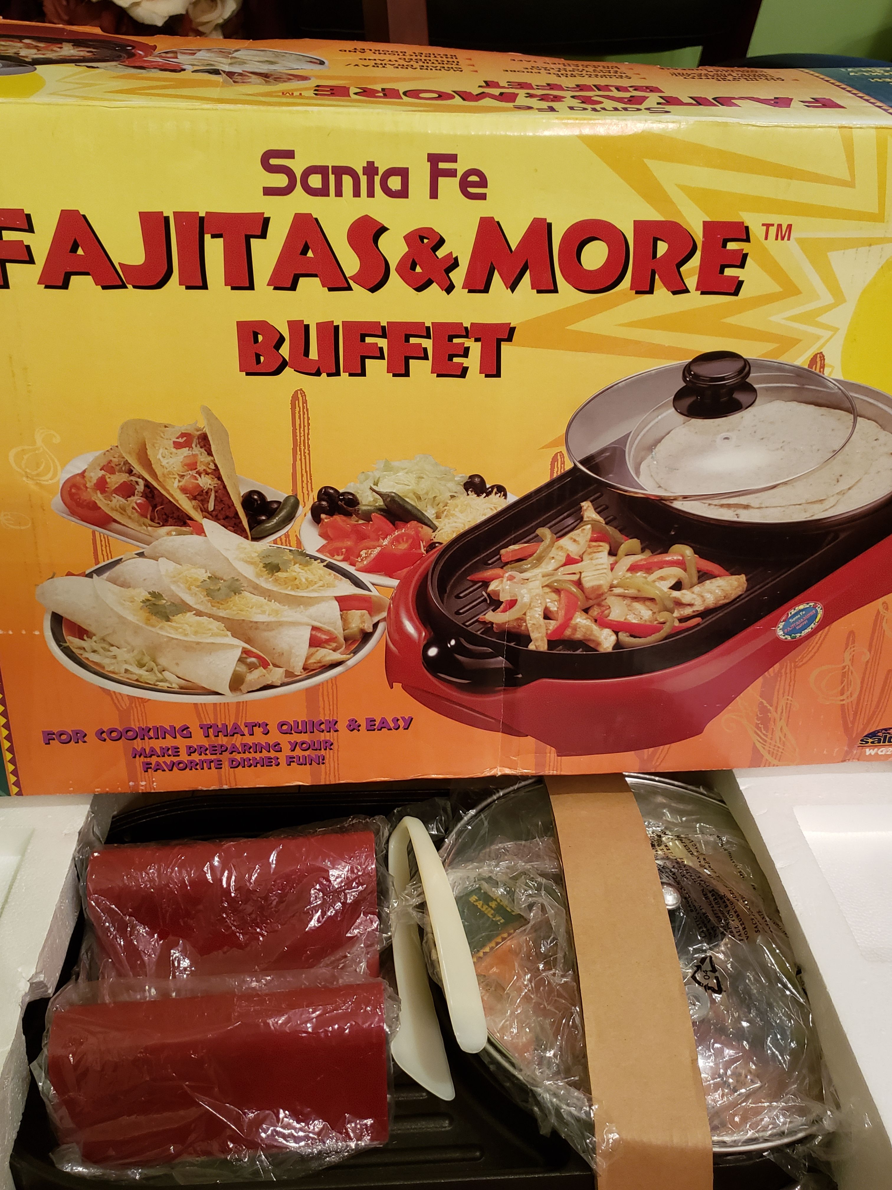 Santa Fe Salton WG2SFR New Fajitas & More Buffet for Sale in Woodbridge, CT  - OfferUp