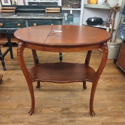 Vtg Carved Cherry Oval Entry/Library Table 