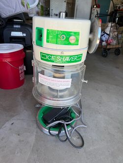 Commercial ice shaver