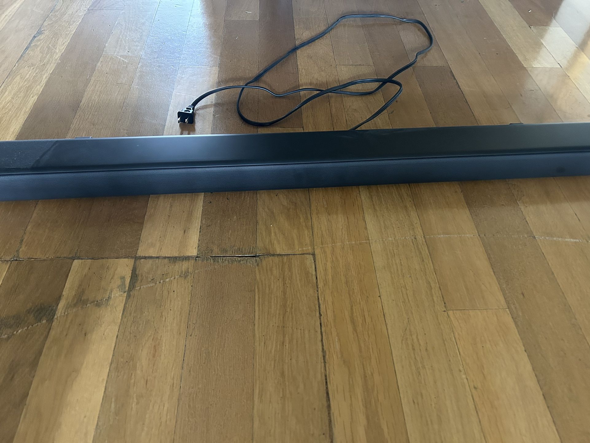 Insignia 2.1 Sound Bar