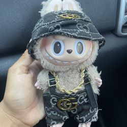 Labubu Outfit 