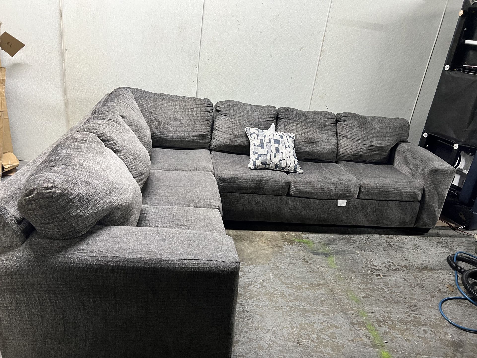 SECTIONAL COUCH SOFA 
