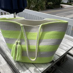 Large Stylish Beach Tote With Tassels 