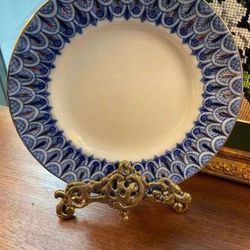 Lomonosov Imperial Porcelain Russian Forget Me Not  7 1/4" Gold Gilded
