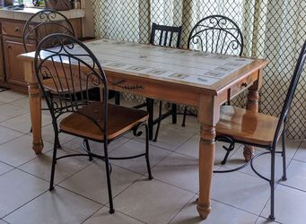Free dining table and 4 chairs