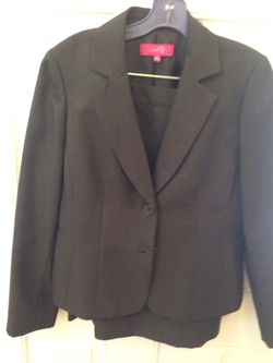 Nine & Co Suit size 12