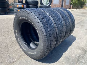 Bfgoodrich all terrain A/T 245/70/17”