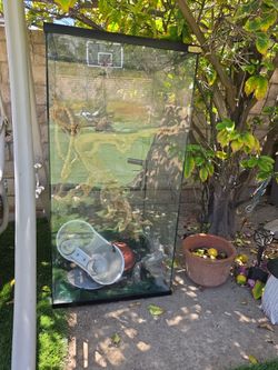 Glass tank