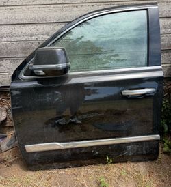 2015-2020 Cadillac Escalade Front LH Driver Door