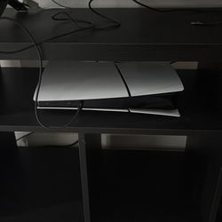 PS5 Slim Digital Edition Almost New