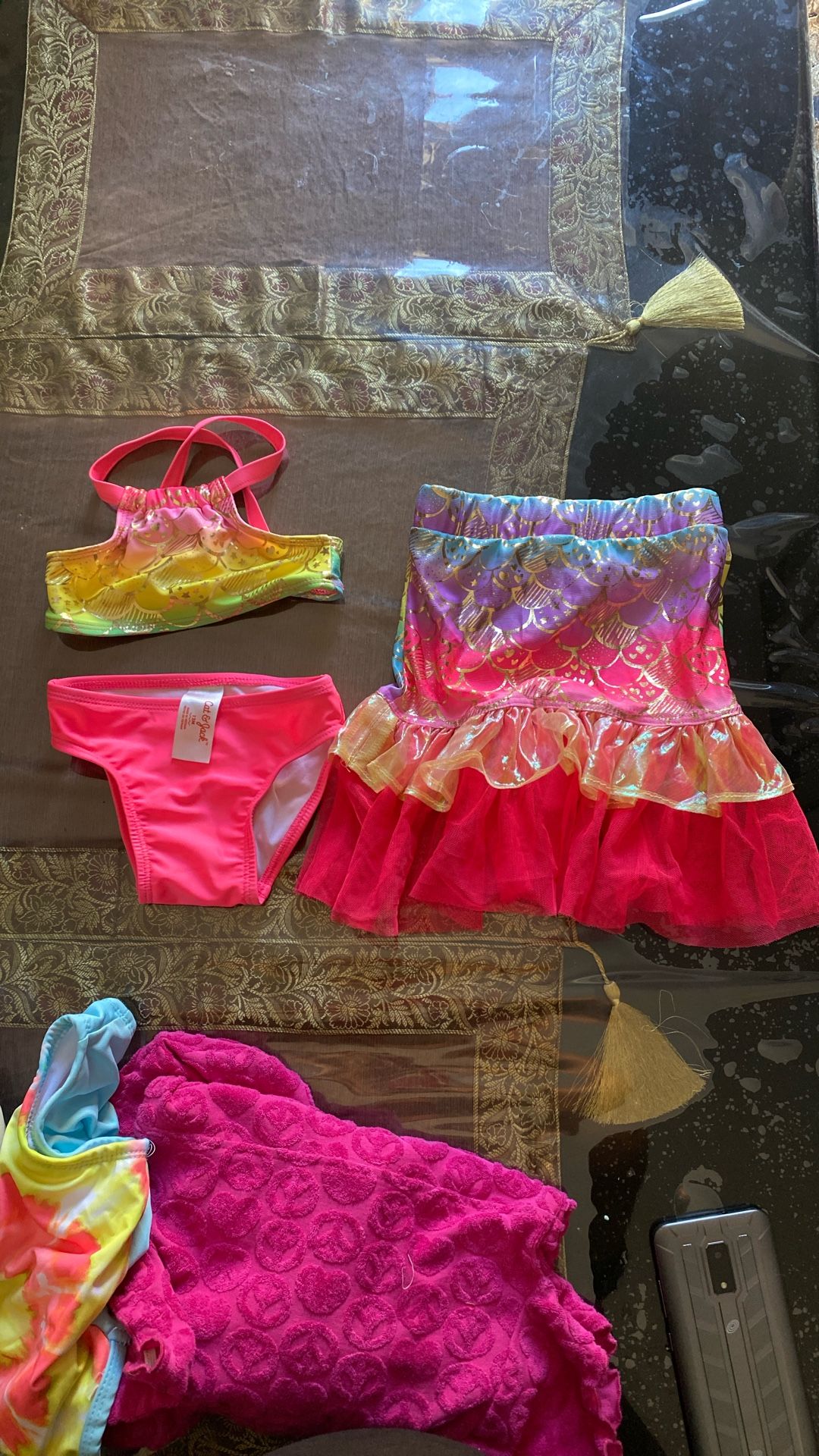 Swim clothes