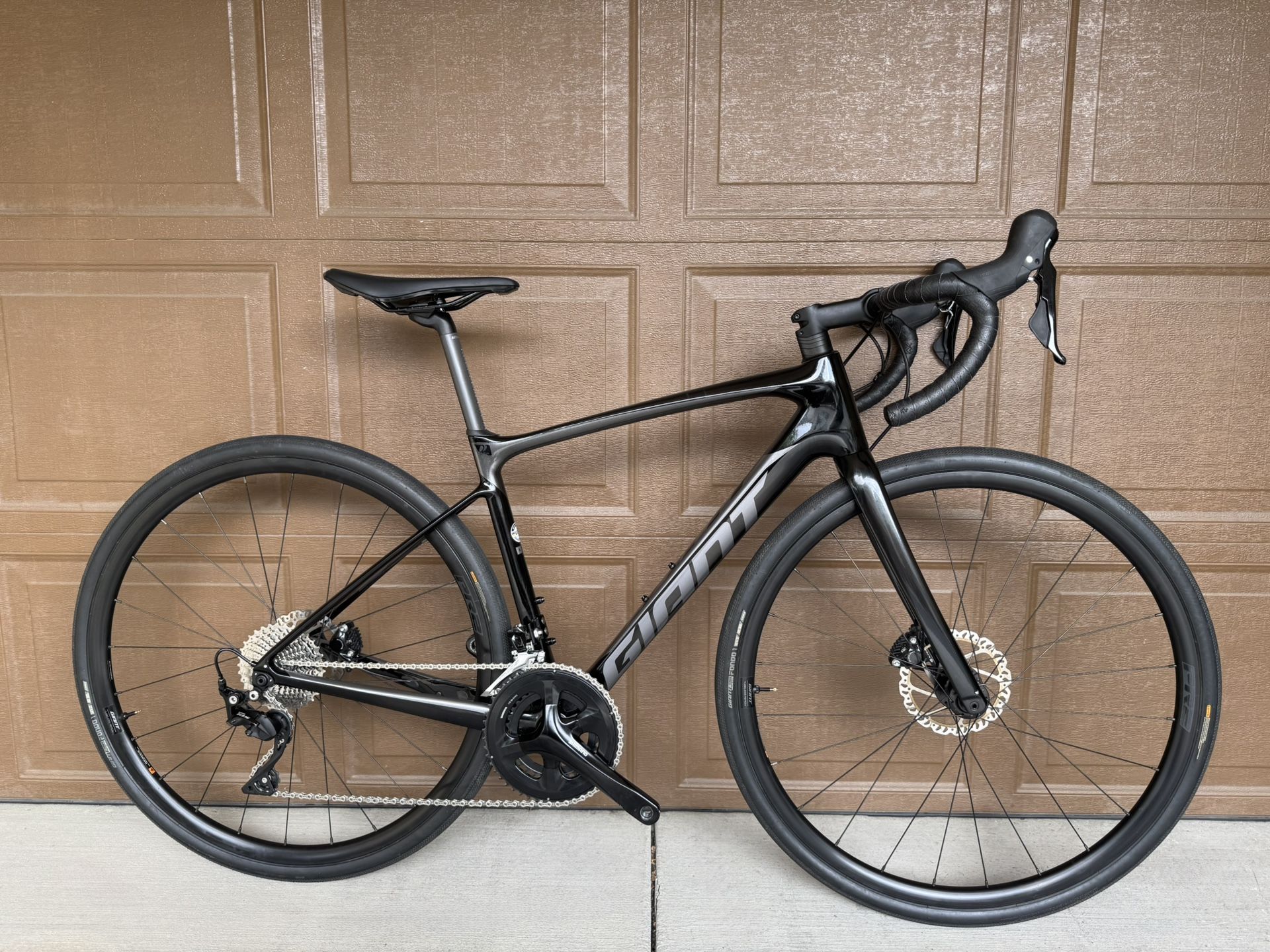 Giant Defy Advanced Carbon Road Bike Small Size
