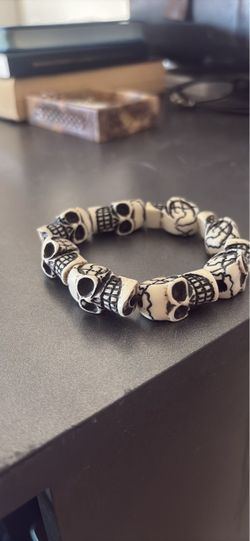 skull bracelet