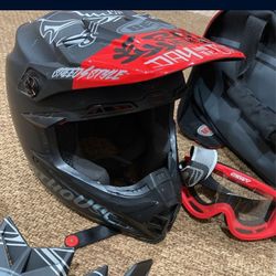 Dirt Bike Helmet 