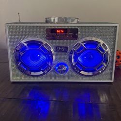 Bluetooth Speaker/radio, Bling