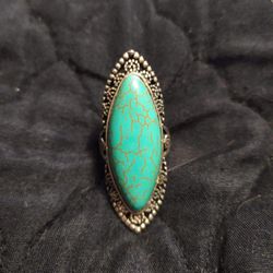Large Vintage Turquoise Ring, size 9