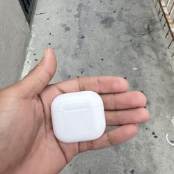 AirPods 4
