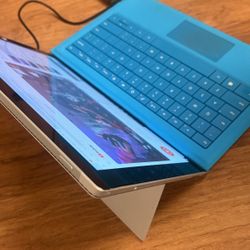 Microsoft Surface Pro3 Corei5 4th Gen 8gb Ram 256gb SSD Win 10pro