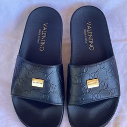 Valentino “TABITHA” Slide Sandal NWOB SZ 37(6.5)