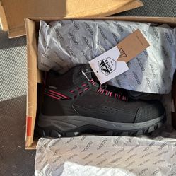 Grition Women’s Hiking boot 6.5 New