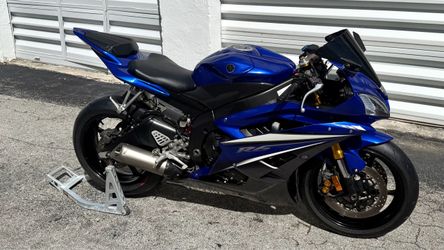 2007 Yamaha YZF-R6 – New Pirelli Tires – Clean Title