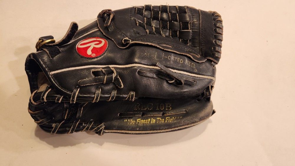 Rawling Baseball Glove Black