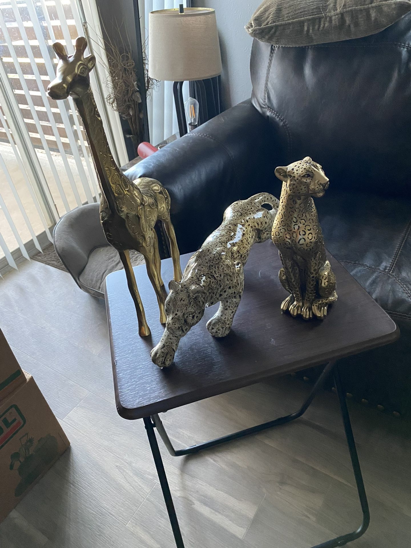 Figurines