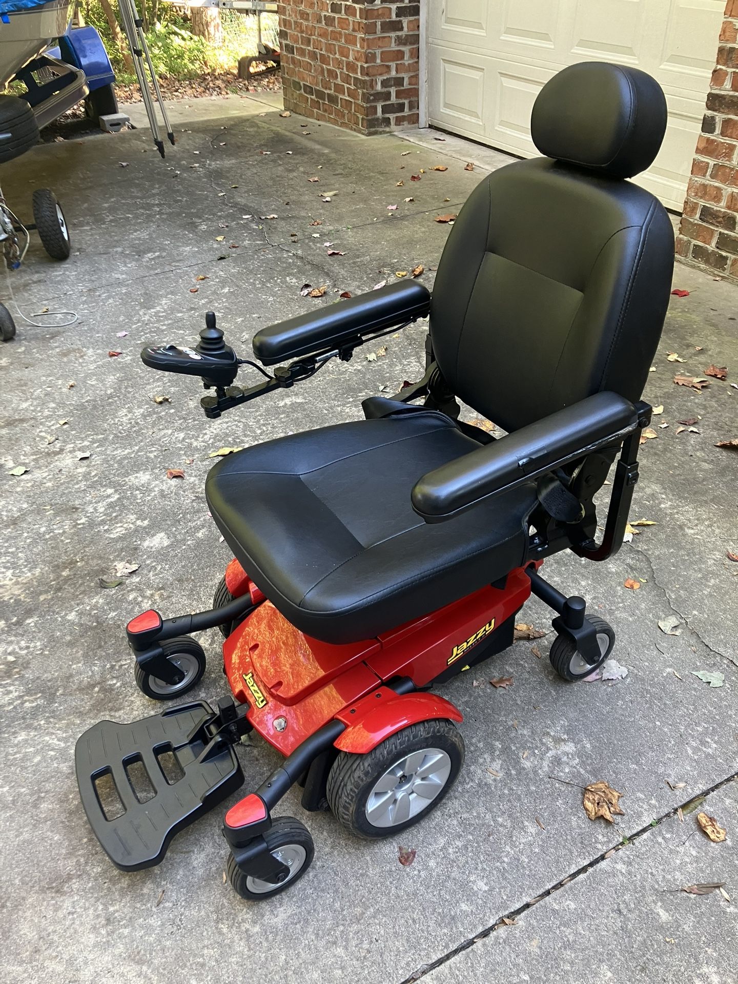 Jazzy Select 6 Lightly Used