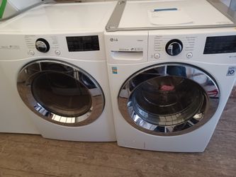 LG FRONT LOAD WASHER AND ELECTRIC DRYER SET