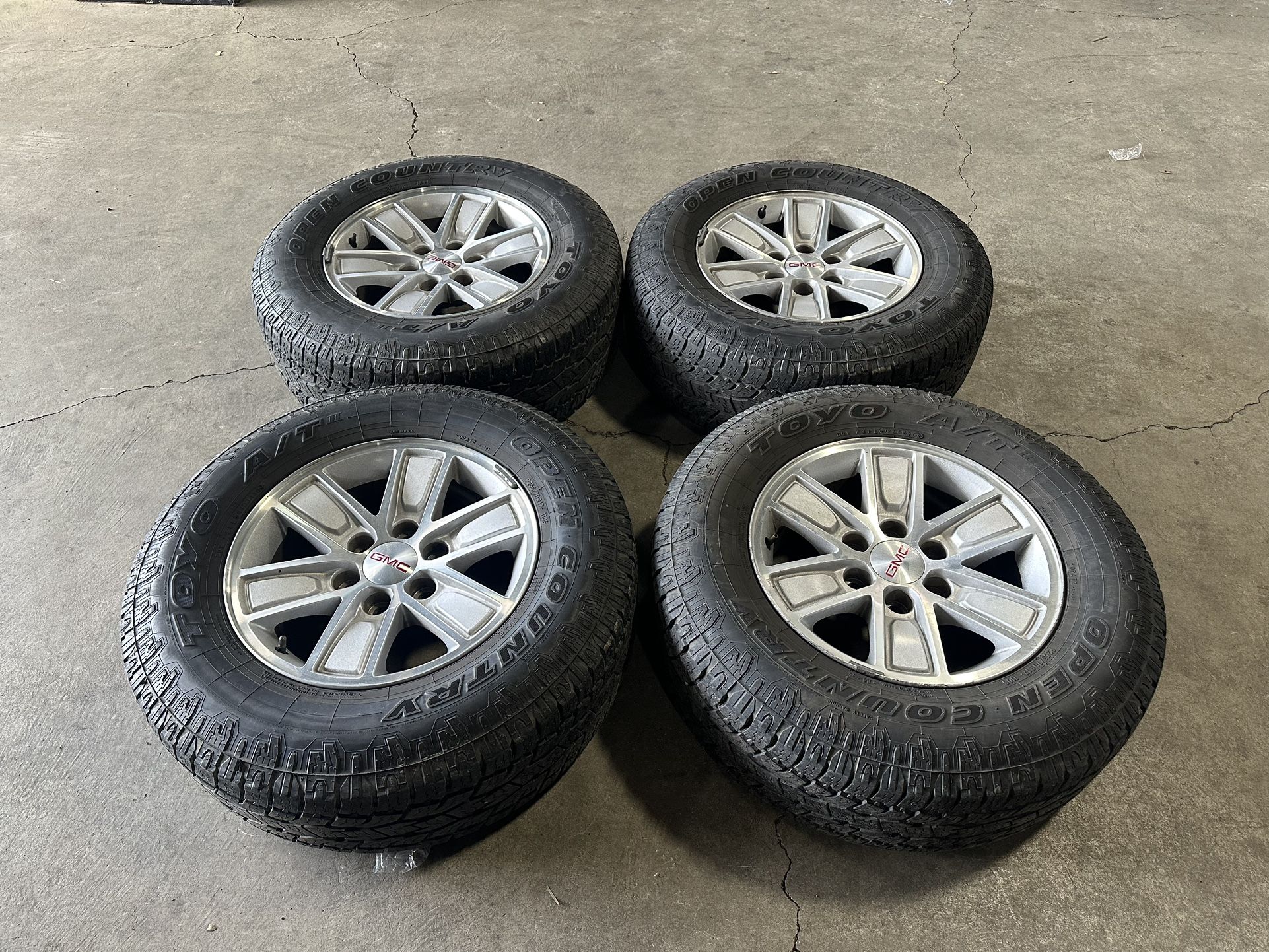 17” GMC SIERRA STOCK WHEELS OEM 6x139.7
