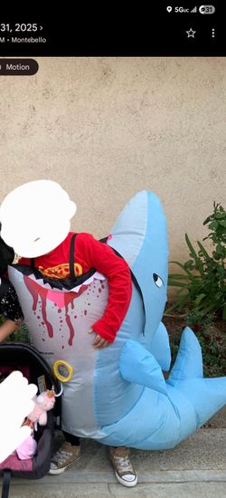 Kids shark inflatable costume