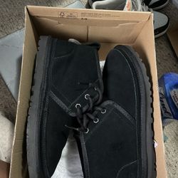 Black Uggs
