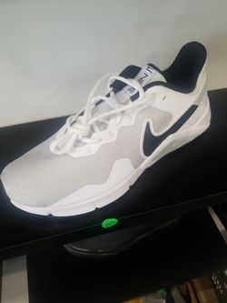 Nike Essential Sneaker Size 10.5