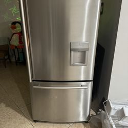 LG Refrigerator Fridge Freezer