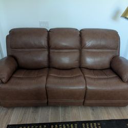 Power Reclining Sectional 