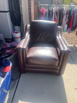 Single couch