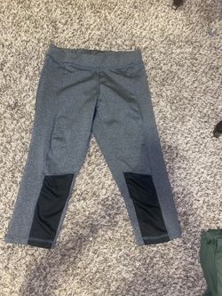 size small grey stretchy work out leggings 