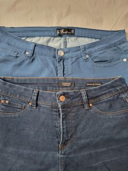 7 Women's Pants & Jeans