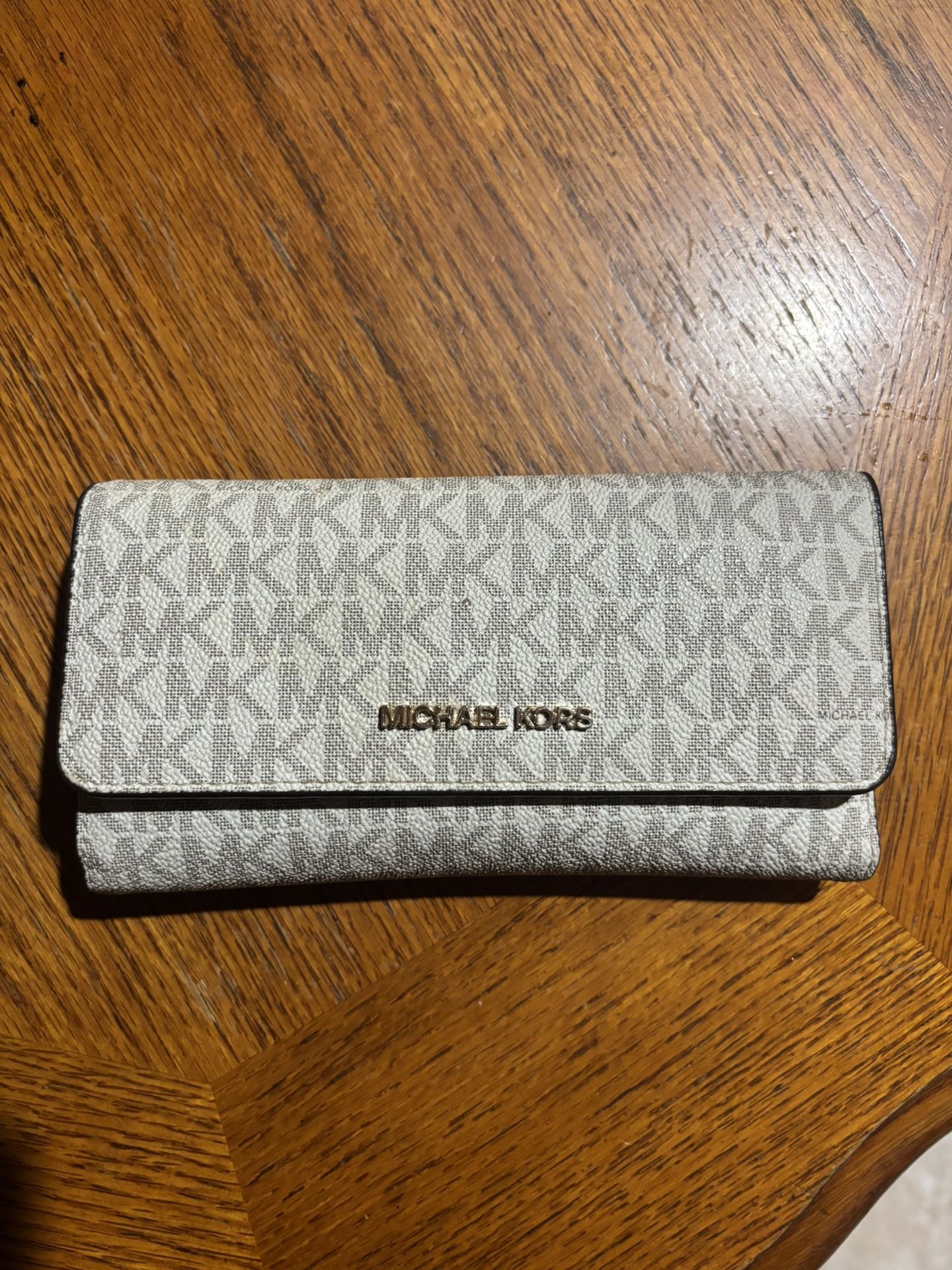 Micheal Kors Wallet