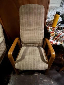 2 Rocking chairs