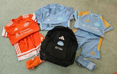 Sporting Jax Uniform Adidas Jersey Shorts Backpack READ DESCRIPTION

All items are in great condition and from non smoking pet free home. Located near