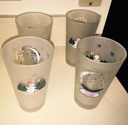 Set of 4 Pepsi cola holiday frosted glasses "very cute"