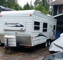 2003 Sportsmaster 25 foot Camping Trailer