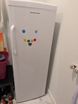 Hamilton Beach Upright Freezer White